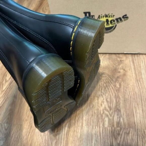 DR MARTENS 2976 black leather Chelsea bootswomen’s 9 new without box. - Picture 5 of 8